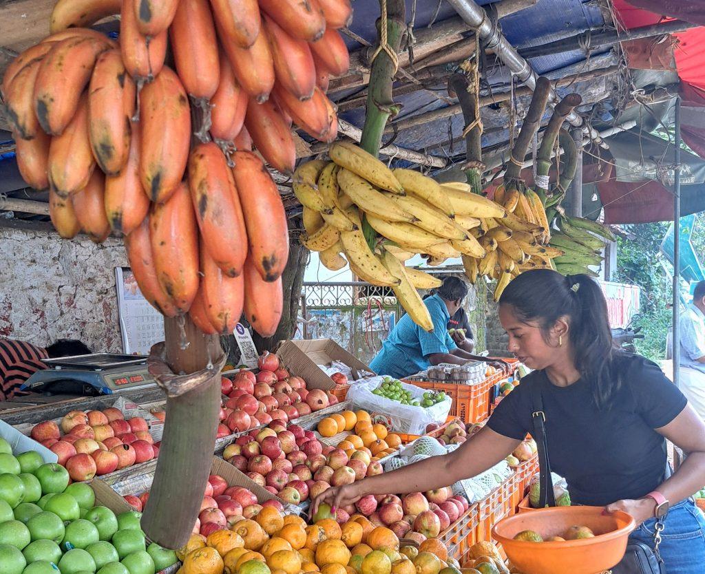 kerala fruit stand